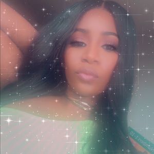 Meet your Posher, Alexus